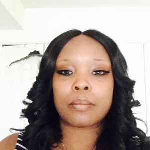 Meet your Posher, Carrie